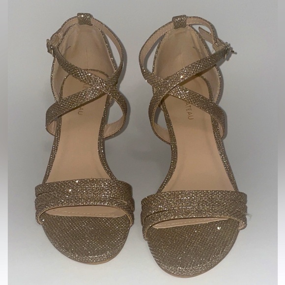 Glittery Gold Strappy Criss-Cross Wedge Heels — Size US 7 - Picture 2 of 4